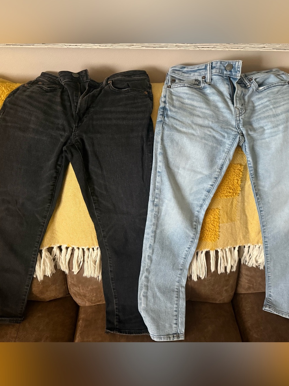 Two pairs American eagle jeans 26x28